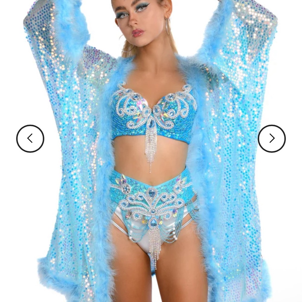 The lumi shop kimono